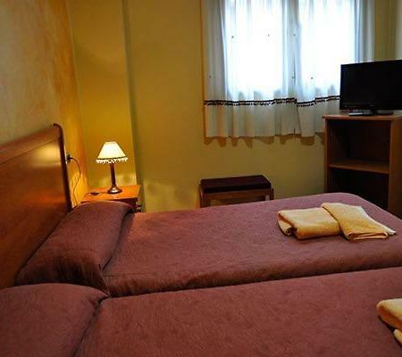 Hostal Puerta Del Valle 라치스테르니가 외부 사진